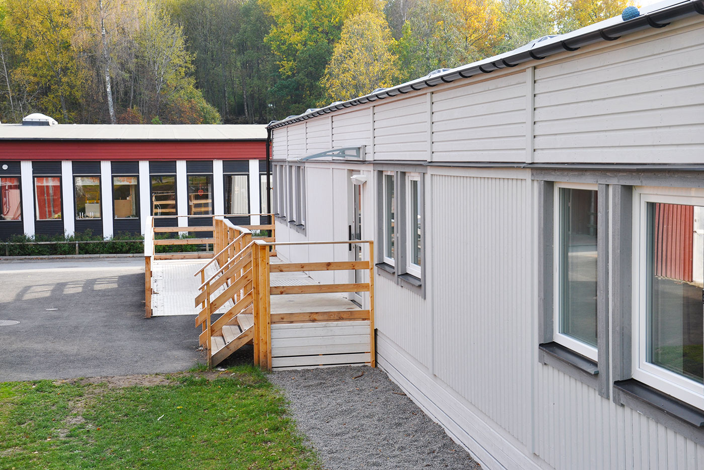 I Floda, Lerums kommun, ligger Berghultsskolan. Där har PCS uppfört en mindre skolpaviljong på totalt ca 240 kvadratmeter.