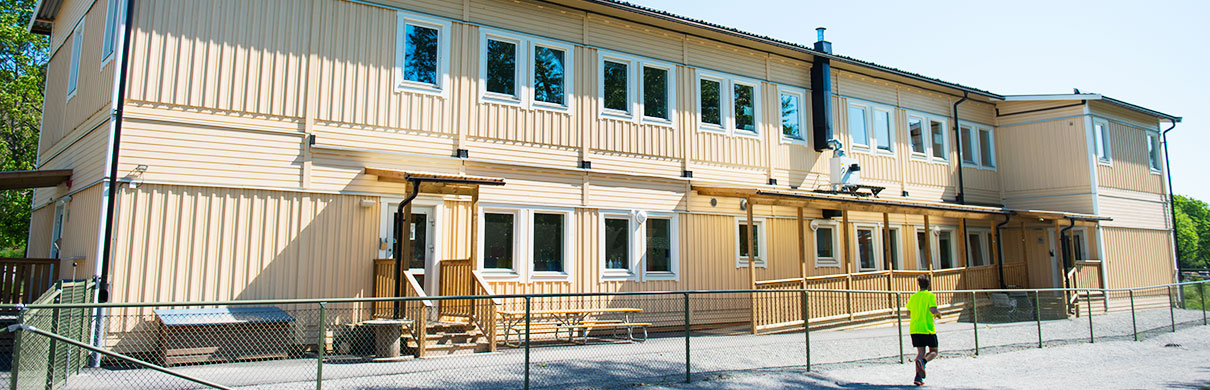Förskolan Björken Vackert belägen på Ystadsvägen i Skarpnäck, Stockholm